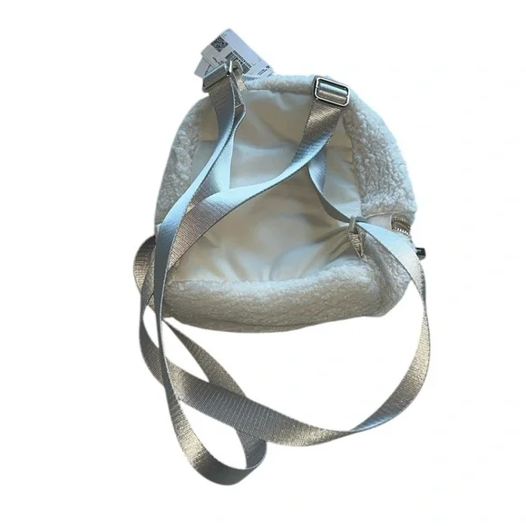 Lululemon City Adventurer Backpack Mini 11L Fleece NWT - Picture 8 of 9